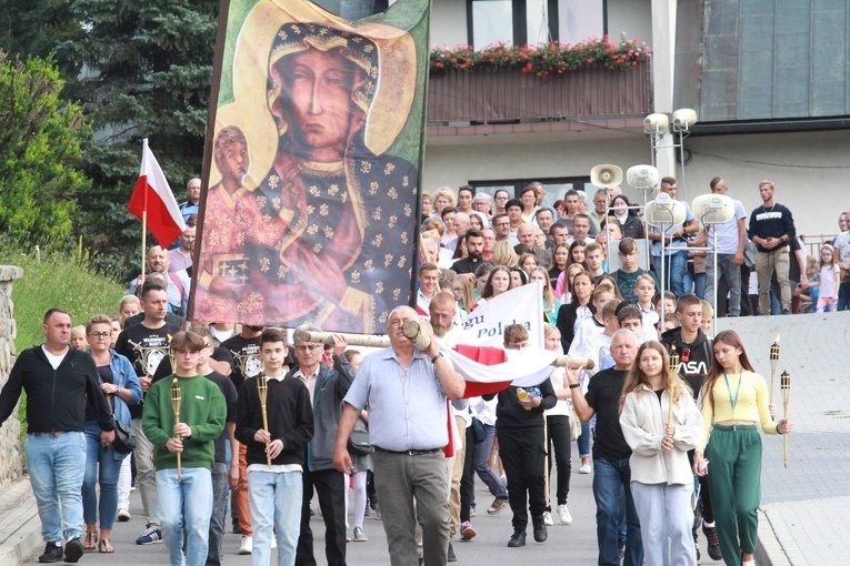 Droga Krzyżowa na Górę Kożuch