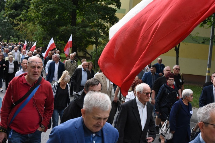 Pomnik żołnierzy wyklętych i niezłomnych w Mielcu