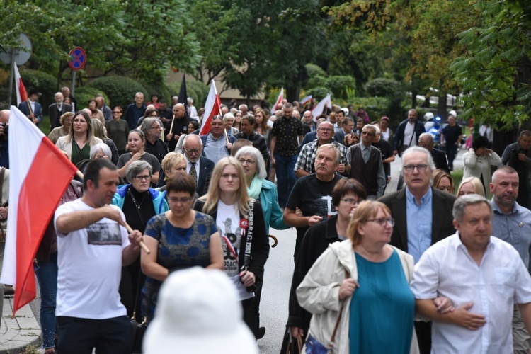 Pomnik żołnierzy wyklętych i niezłomnych w Mielcu