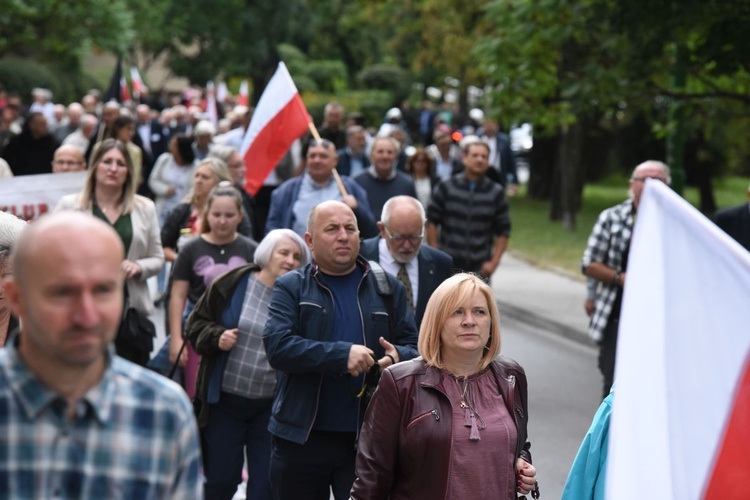 Pomnik żołnierzy wyklętych i niezłomnych w Mielcu