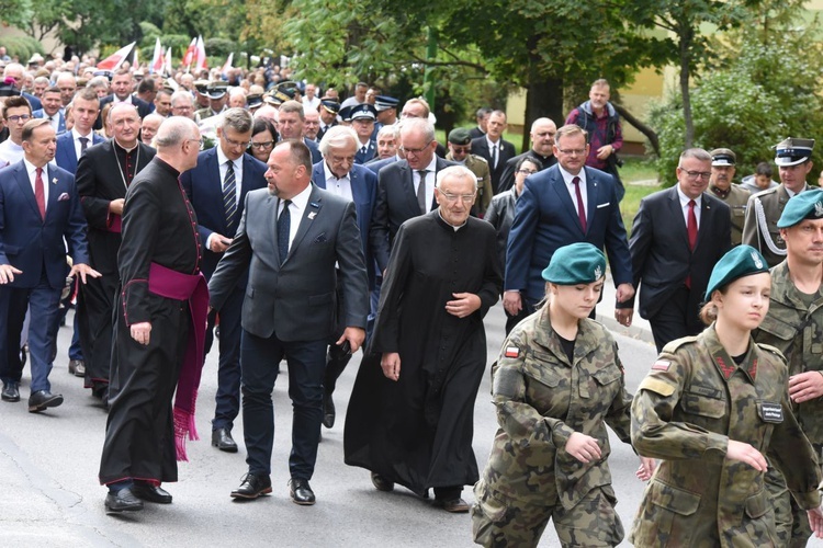 Pomnik żołnierzy wyklętych i niezłomnych w Mielcu