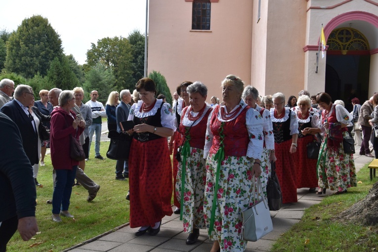 50-lecie parafii św. Józefa Obl. NMP w Wierzchosławicach