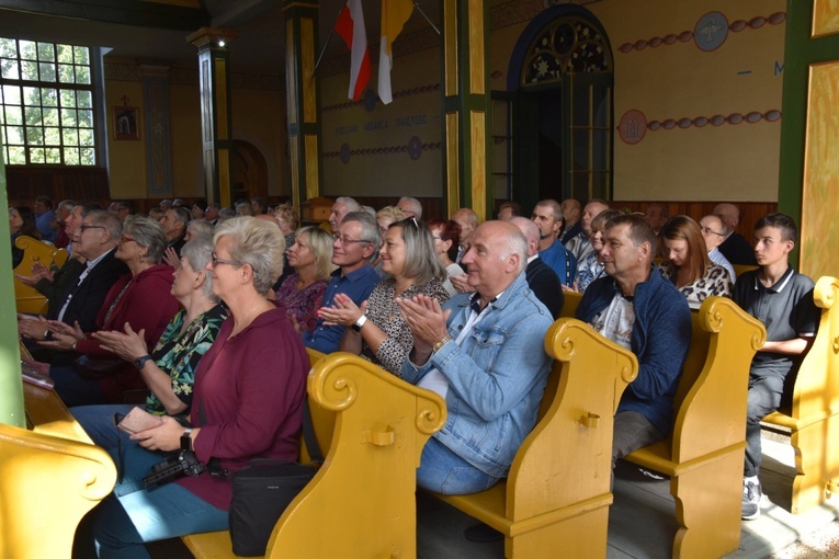 50-lecie parafii św. Józefa Obl. NMP w Wierzchosławicach