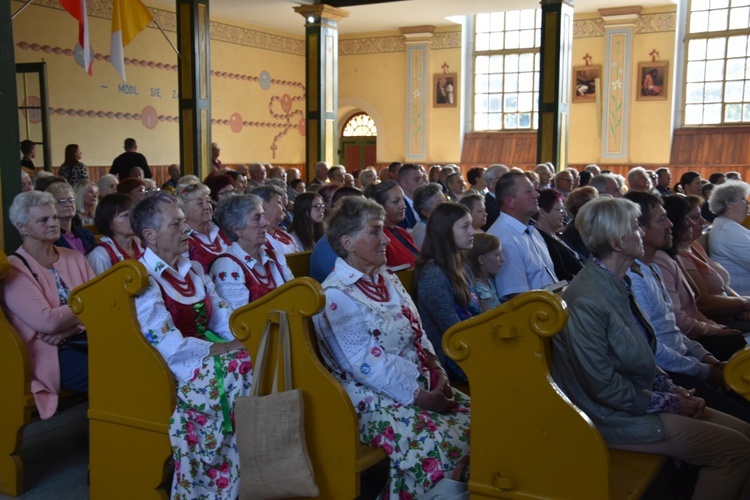 50-lecie parafii św. Józefa Obl. NMP w Wierzchosławicach