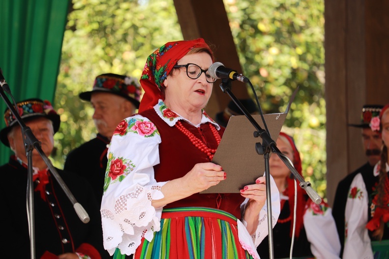 90-lecie Amatorskiego Zespołu Regionalnego im. Wł. St. Reymonta w Lipcach Reymontowskich