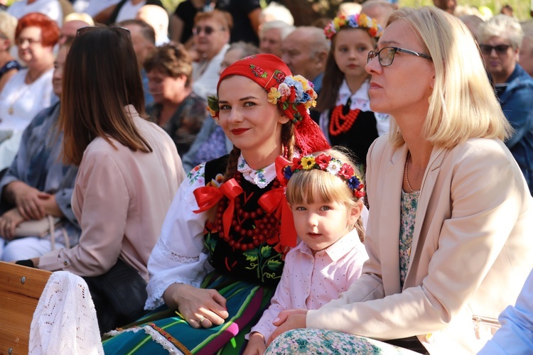 90-lecie Amatorskiego Zespołu Regionalnego im. Wł. St. Reymonta w Lipcach Reymontowskich