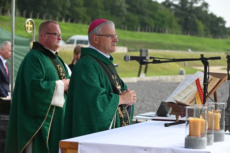 Modlitwa o pokój w KL Gross-Rosen