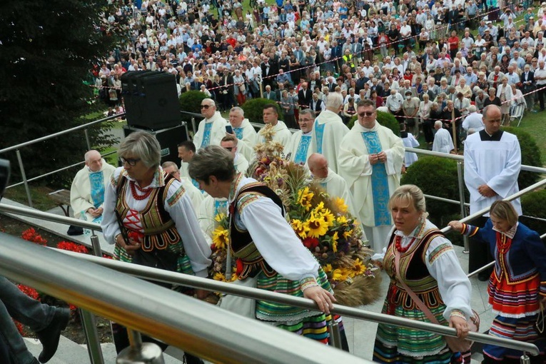 Wąwolnica pełna pielgrzymów