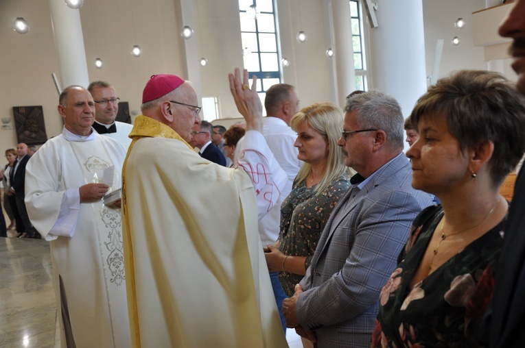Pielgrzymka srebrnych jubilatów w Opolu