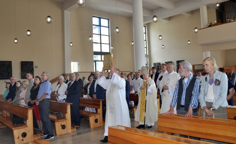 Pielgrzymka srebrnych jubilatów w Opolu