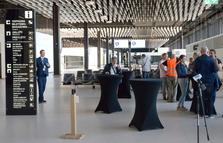 Terminal radomskiego lotniska. W ocenie obserwatorów i specjalistów to najnowocześniejszy obiekt tego typu w Polsce.