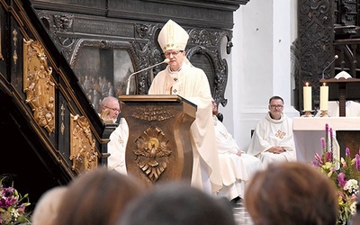 Mszy św. w archikatedrze oliwskiej przewodniczył metropolita gdański.
