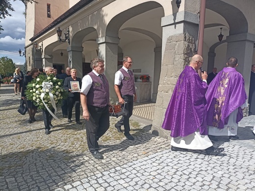 Pogrzebień. Pogrzeb ks. Jana Pytlika SDB, misjonarza z Peru