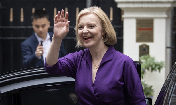 W. Brytania: Liz Truss oficjalnie objęła stanowisko premiera kraju