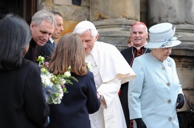 Elżbieta II - monarchini pełna wiary