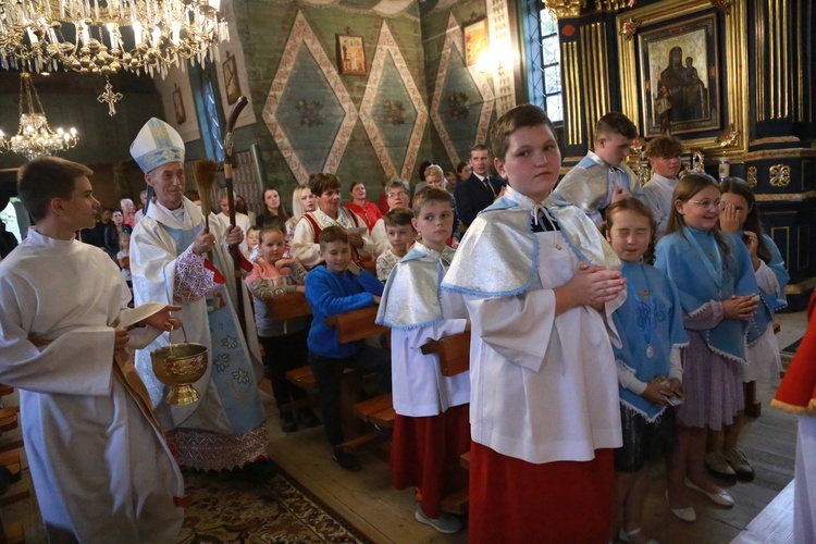 Nowi ministranci i deesemki w Brunarach