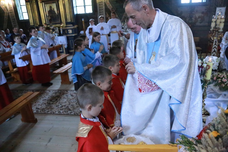 Nowi ministranci i deesemki w Brunarach