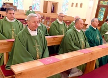 Uczestnicy rekolekcji w czasie wspólnej Eucharystii.