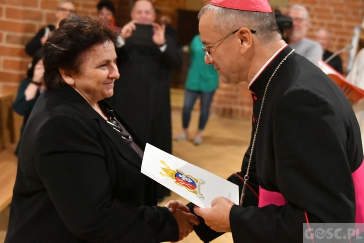 Wręczenie odznaczenia Zasłużony dla Diecezji Zielonogórsko-Gorzowskiej