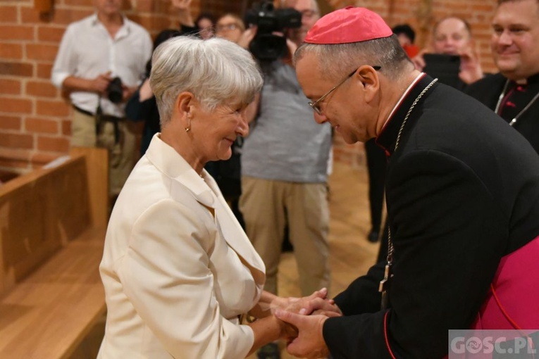 Wręczenie odznaczenia Zasłużony dla Diecezji Zielonogórsko-Gorzowskiej