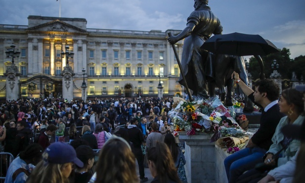 W. Brytania: Zaplanowane na sobotę wydarzenia związane ze śmiercią Elżbiety II