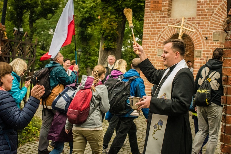 Pielgrzymka do sanktuarium Matki Bożej Trąbkowskiej