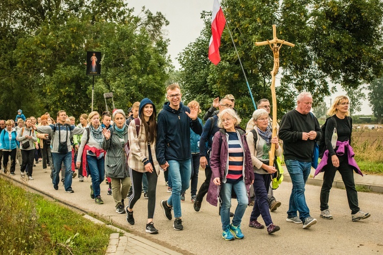 Pielgrzymka do sanktuarium Matki Bożej Trąbkowskiej