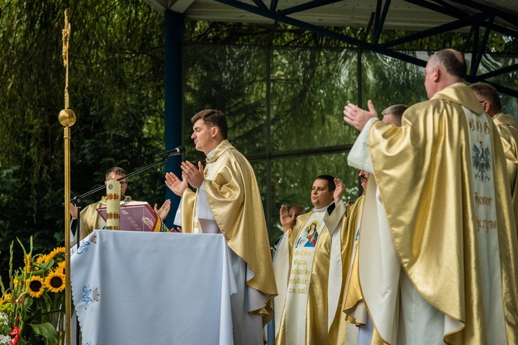 Pielgrzymka do sanktuarium Matki Bożej Trąbkowskiej