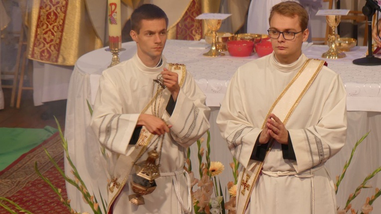 Młodzi w amfiteatrze pod Grojcem w Żywcu - 2022