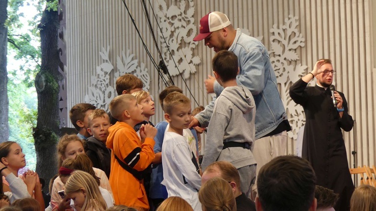 Młodzi w amfiteatrze pod Grojcem w Żywcu - 2022