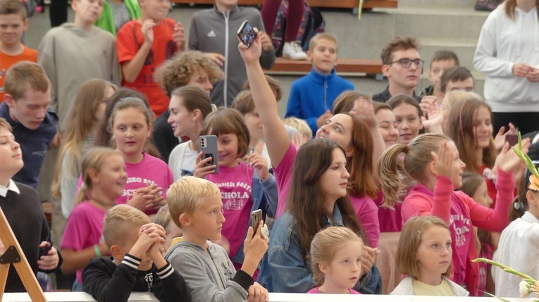 Młodzi w amfiteatrze pod Grojcem w Żywcu - 2022