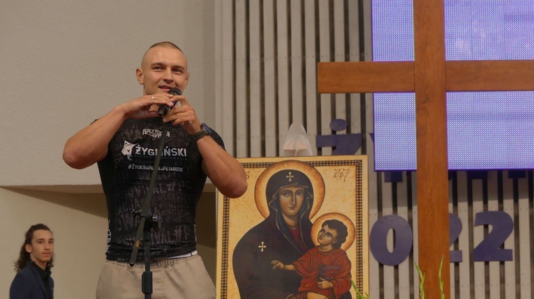 Młodzi w amfiteatrze pod Grojcem w Żywcu - 2022