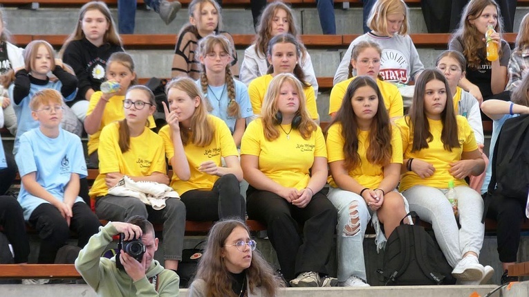 Młodzi w amfiteatrze pod Grojcem w Żywcu - 2022