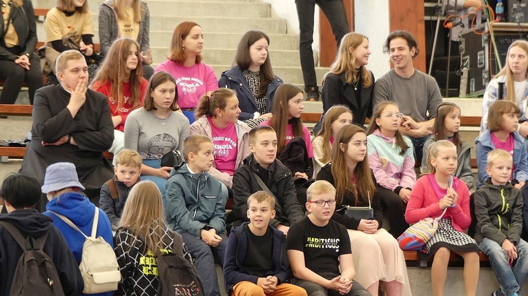 Młodzi w amfiteatrze pod Grojcem w Żywcu - 2022