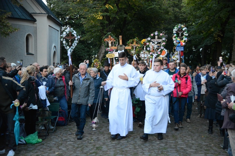 Nabożeństwo ze świecami na Górze św. Anny