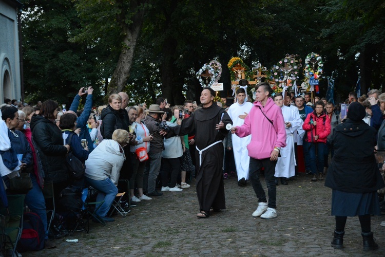 Nabożeństwo ze świecami na Górze św. Anny