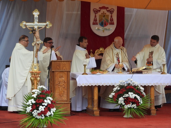 Diecezjalne dożynki w Wambierzycach