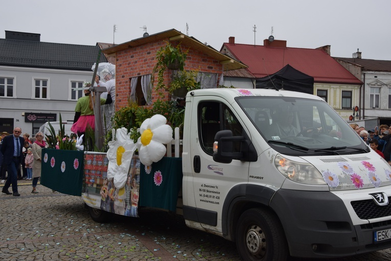 45. Skierniewickie Święto Kwiatów, Owoców i Warzyw. Parada