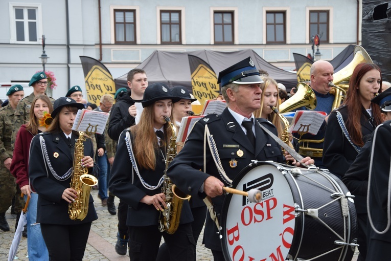 45. Skierniewickie Święto Kwiatów, Owoców i Warzyw. Parada