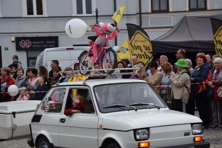 45. Skierniewickie Święto Kwiatów, Owoców i Warzyw. Parada