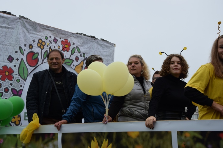 45. Skierniewickie Święto Kwiatów, Owoców i Warzyw. Parada