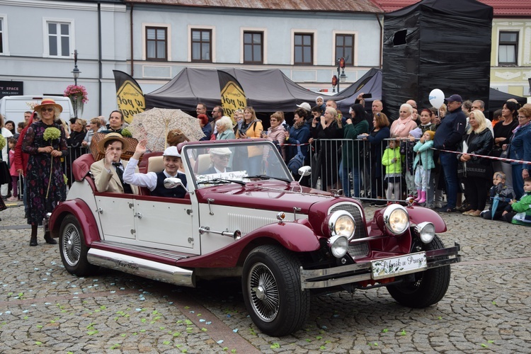 45. Skierniewickie Święto Kwiatów, Owoców i Warzyw. Parada