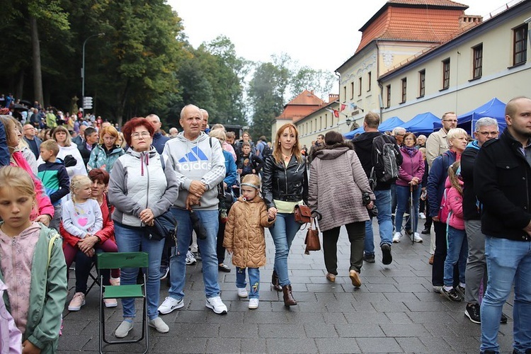 XXX Pielgrzymka Rodzin Archidiecezji Krakowskiej do Kalwarii Zebrzydowskiej cz. 2