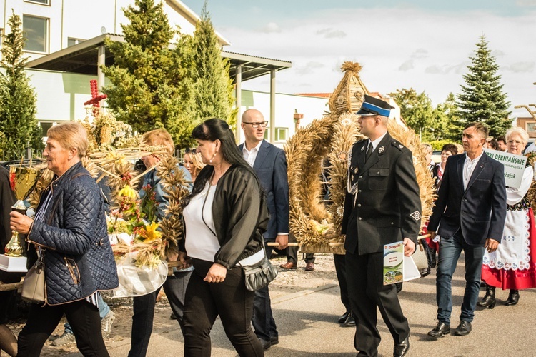 Msza św. i dożynki w Trąbkach Wielkich