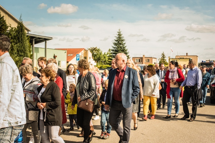 Msza św. i dożynki w Trąbkach Wielkich