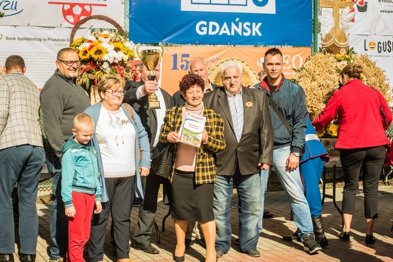 Msza św. i dożynki w Trąbkach Wielkich