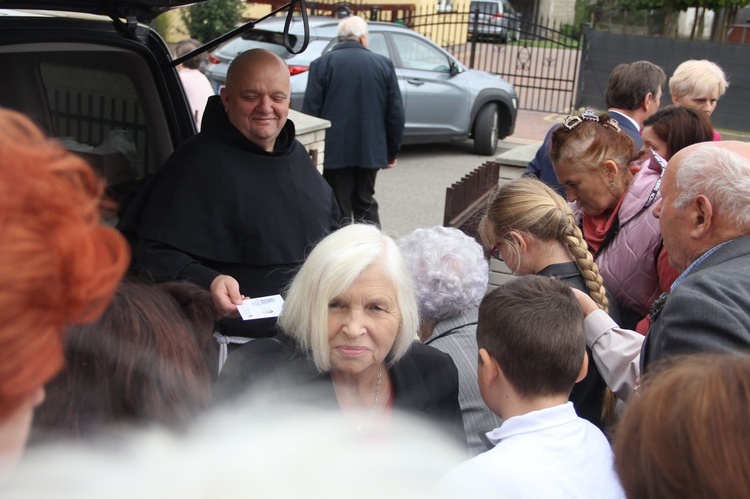 Łopoń. Wprowadzenie relikwii błogosławionych misjonarzy męczenników