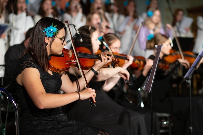 Koncert "Nieść chwałę Miłosiernego"