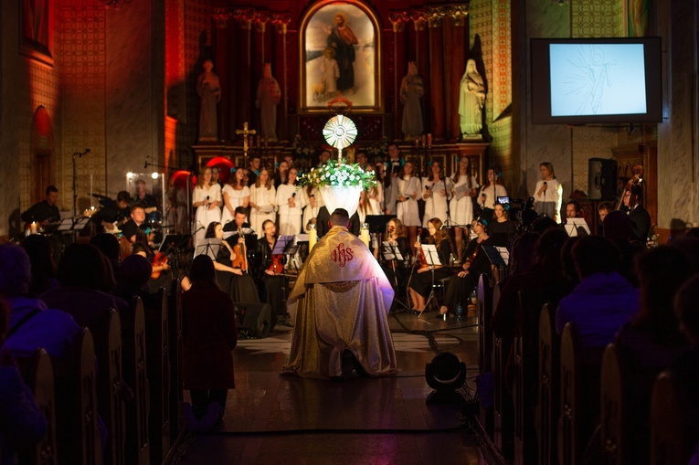 Koncert "Nieść chwałę Miłosiernego"