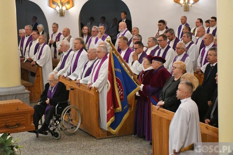 Ostatnie pożegnanie śp. ks. inf. Romana Harmacińskiego